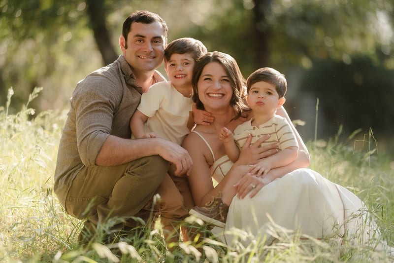 Yavari Family