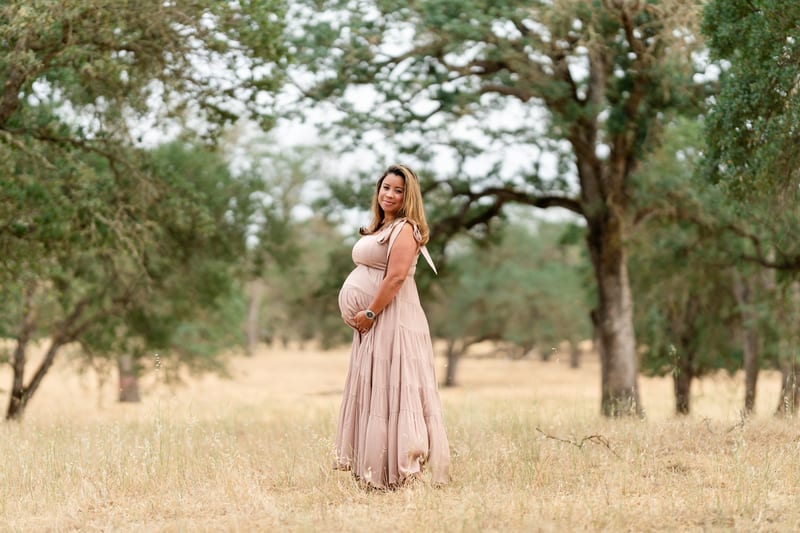 Maternity session, soft evening light