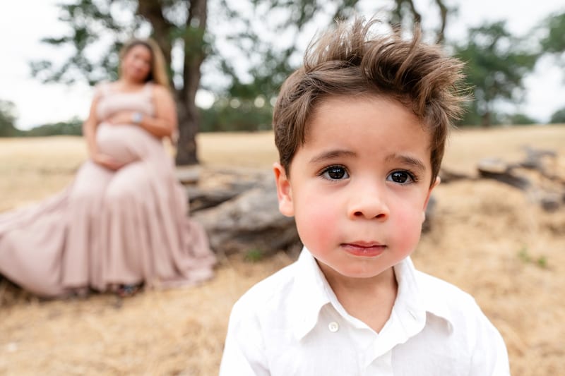 Maternity portrait in natural light
