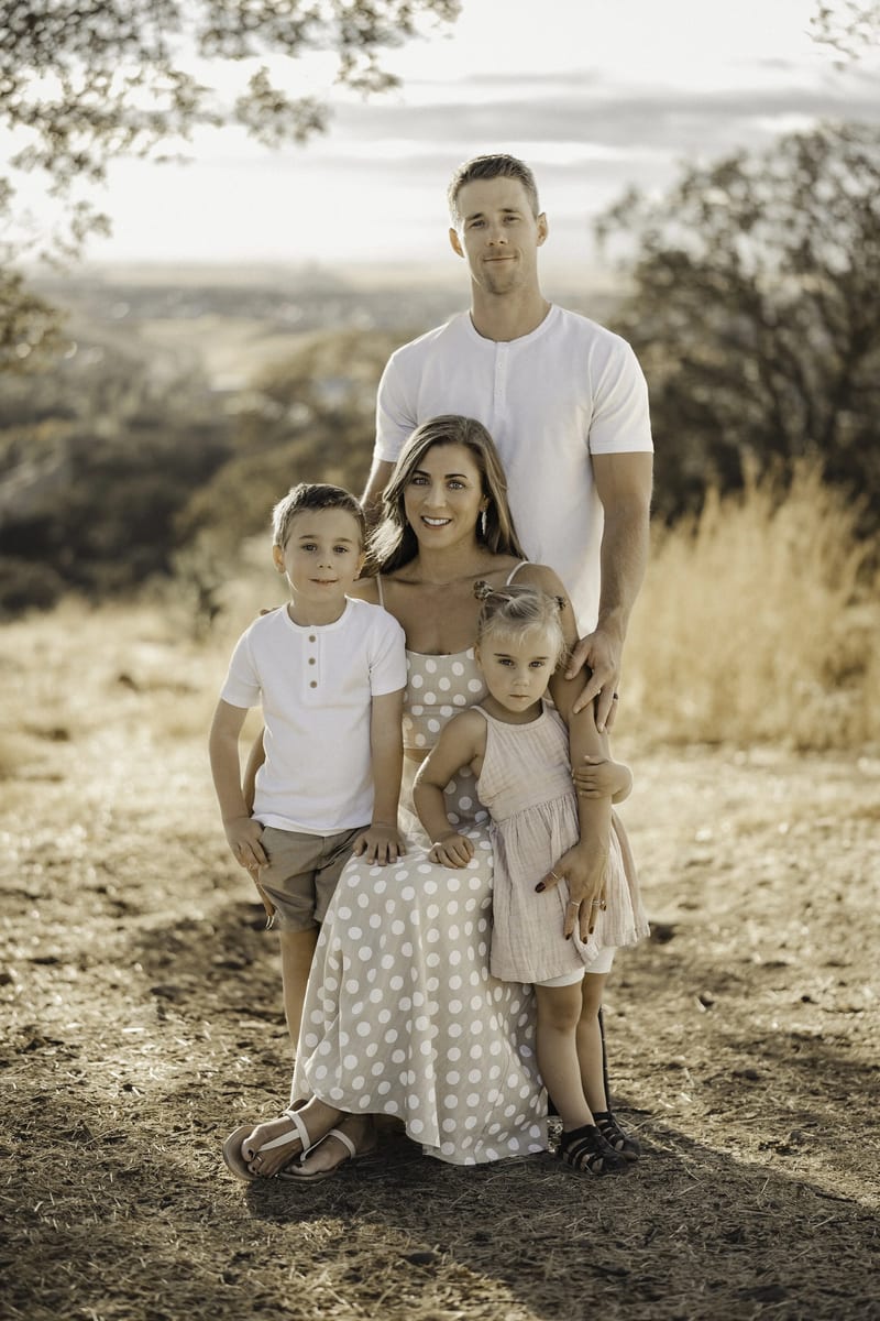 Lavenda family portrait among fall colors